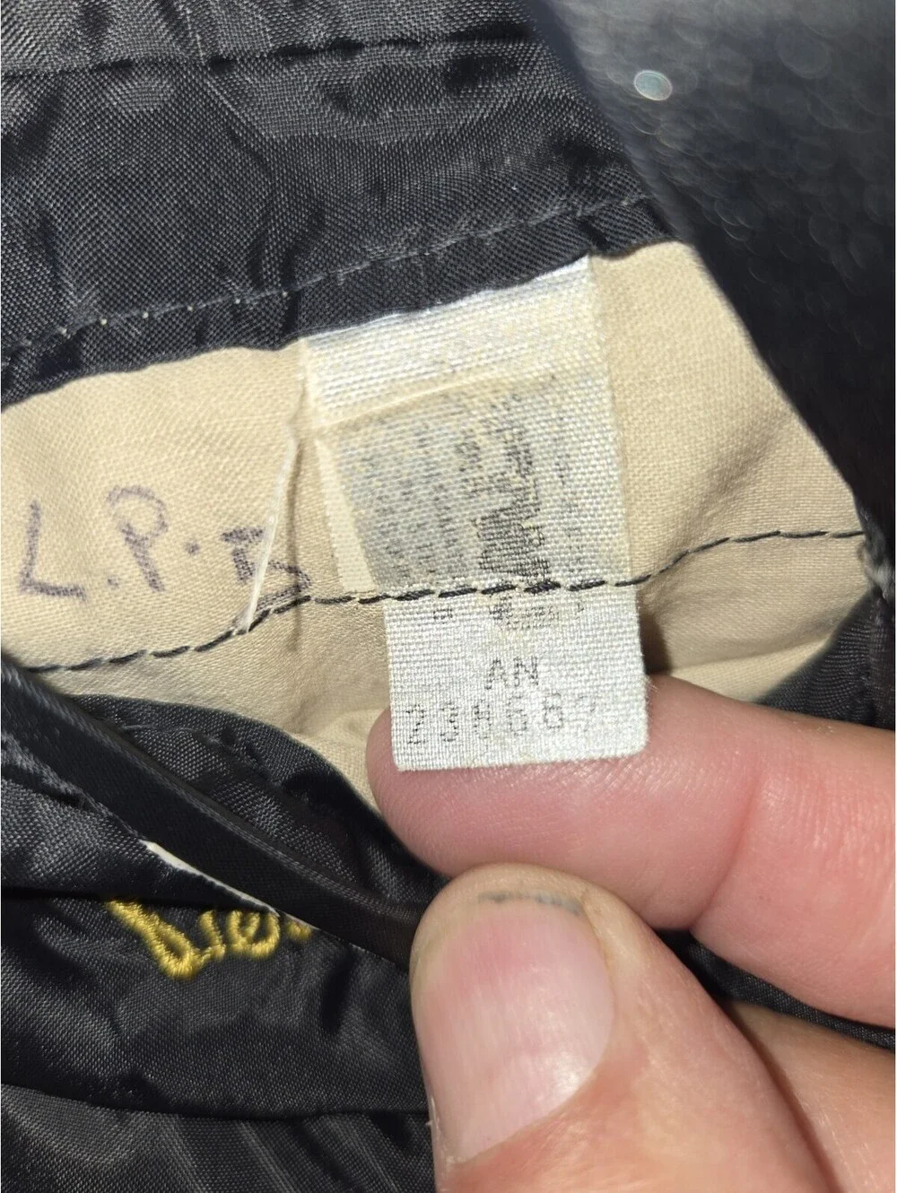 Pierre Cardin Tuxedo Jacket Wool Blend Satin Trim Chest 40 Vtg 90s
